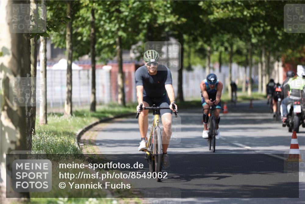 10.08.2025 - GEWOBA Citytriathlon Bremen Yannick Fuchs http://msf.ph/oto/8549062 10.08.2025 12:16:00 Radfahren 600, 654, 682, 686, 707, 715, 824, 836, 839, 840, 859, 891, 1016, 1022 meine-sportfotos.de