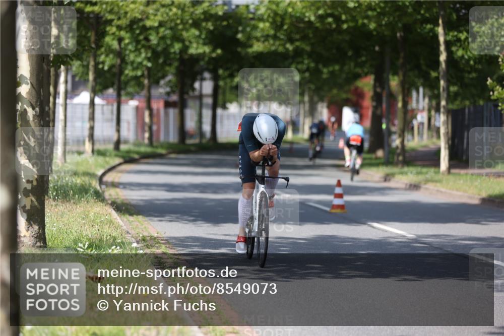 10.08.2025 - GEWOBA Citytriathlon Bremen Yannick Fuchs http://msf.ph/oto/8549073 10.08.2025 12:16:08 Radfahren 600, 654, 686, 707, 824, 891, 1022 meine-sportfotos.de