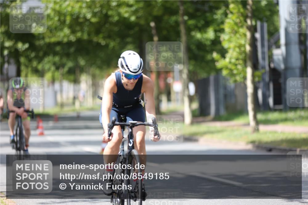 10.08.2025 - GEWOBA Citytriathlon Bremen Yannick Fuchs http://msf.ph/oto/8549185 10.08.2025 13:23:22 Radfahren 908, 925, 939, 945, 946, 954 meine-sportfotos.de