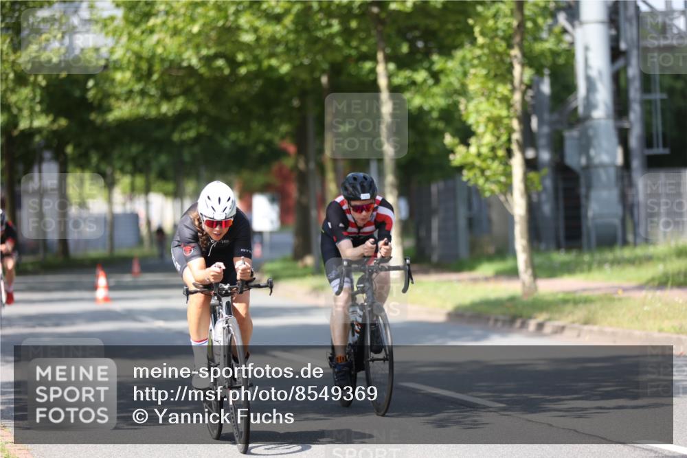 10.08.2025 - GEWOBA Citytriathlon Bremen Yannick Fuchs http://msf.ph/oto/8549369 10.08.2025 12:18:22 Radfahren 579, 582, 637, 678, 680, 763, 833, 855, 914, 919, 973 meine-sportfotos.de