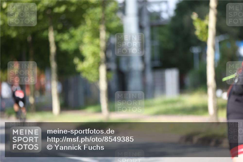 10.08.2025 - GEWOBA Citytriathlon Bremen Yannick Fuchs http://msf.ph/oto/8549385 10.08.2025 12:18:25 Radfahren 579, 584, 637, 678, 680, 759, 763, 781, 855, 914, 919, 973 meine-sportfotos.de