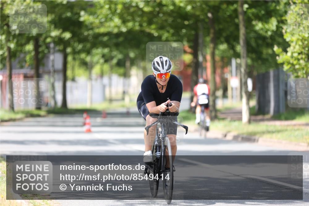 10.08.2025 - GEWOBA Citytriathlon Bremen Yannick Fuchs http://msf.ph/oto/8549414 10.08.2025 13:26:29 Radfahren 918, 948, 962 meine-sportfotos.de