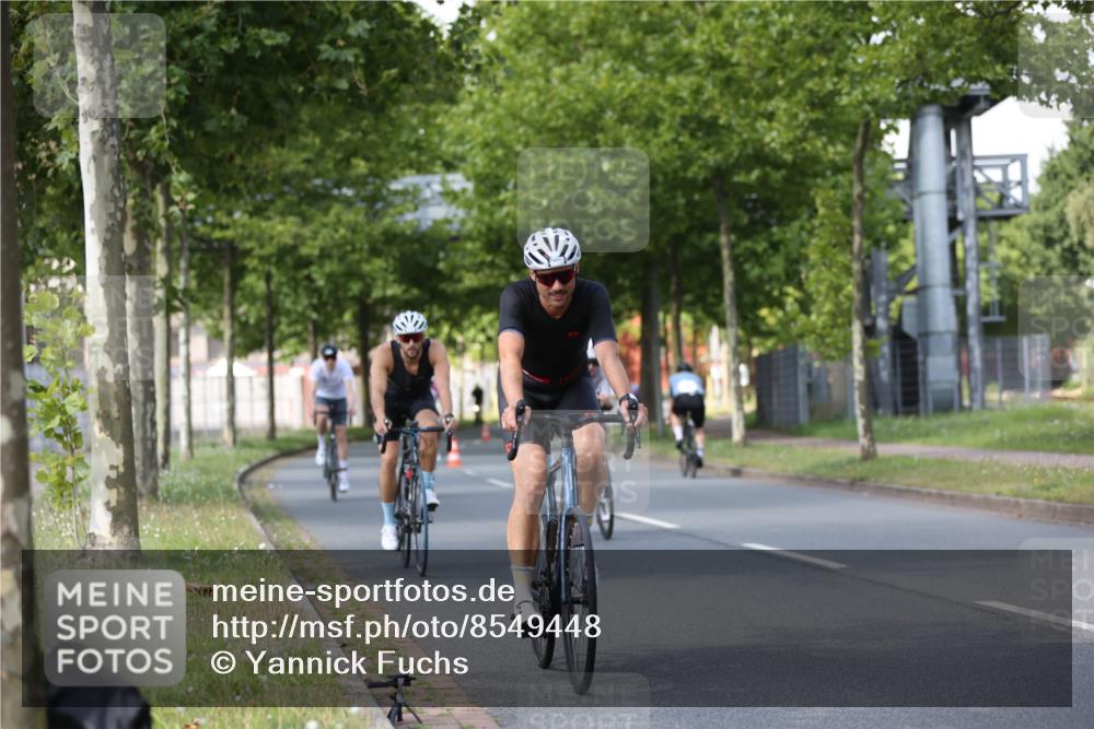 10.08.2025 - GEWOBA Citytriathlon Bremen Yannick Fuchs http://msf.ph/oto/8549448 10.08.2025 12:18:37 Radfahren 584, 637, 642, 652, 678, 680, 759, 763, 781, 855, 919, 1015, 1018, 1029 meine-sportfotos.de