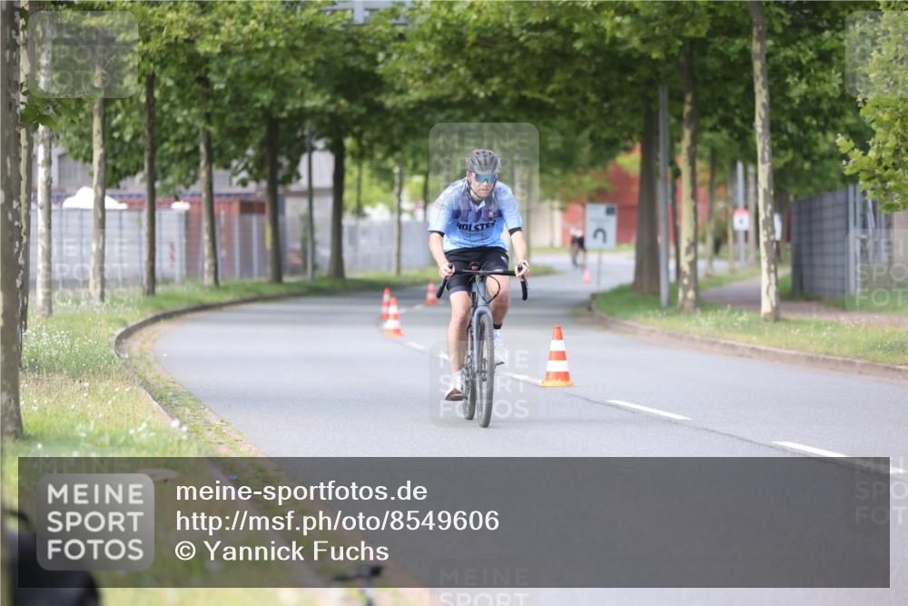 10.08.2025 - GEWOBA Citytriathlon Bremen Yannick Fuchs http://msf.ph/oto/8549606 10.08.2025 13:29:17 Radfahren 638 meine-sportfotos.de