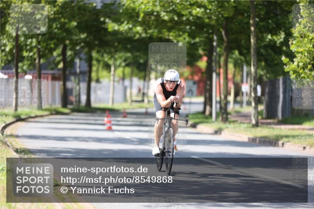 10.08.2025 - GEWOBA Citytriathlon Bremen Yannick Fuchs http://msf.ph/oto/8549868 10.08.2025 14:08:58 Radfahren 165 meine-sportfotos.de