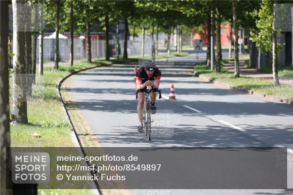 10.08.2025 - GEWOBA Citytriathlon Bremen Yannick Fuchs http://msf.ph/oto/8549897 10.08.2025 14:09:58 Radfahren 159, 167 meine-sportfotos.de