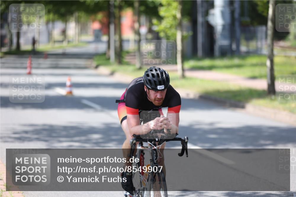 10.08.2025 - GEWOBA Citytriathlon Bremen Yannick Fuchs http://msf.ph/oto/8549907 10.08.2025 14:09:59 Radfahren 159, 167 meine-sportfotos.de