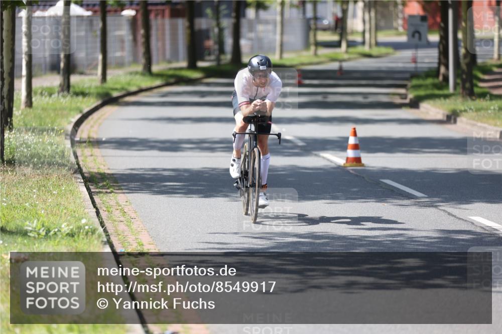 10.08.2025 - GEWOBA Citytriathlon Bremen Yannick Fuchs http://msf.ph/oto/8549917 10.08.2025 14:10:05 Radfahren 159, 167 meine-sportfotos.de
