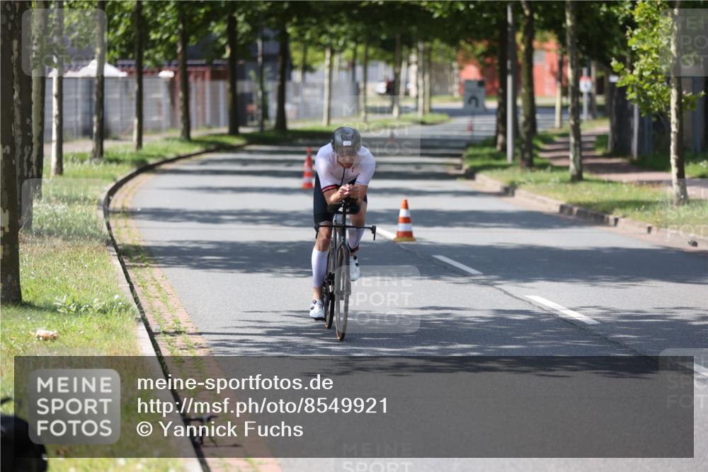 10.08.2025 - GEWOBA Citytriathlon Bremen Yannick Fuchs http://msf.ph/oto/8549921 10.08.2025 14:10:05 Radfahren 159, 167 meine-sportfotos.de