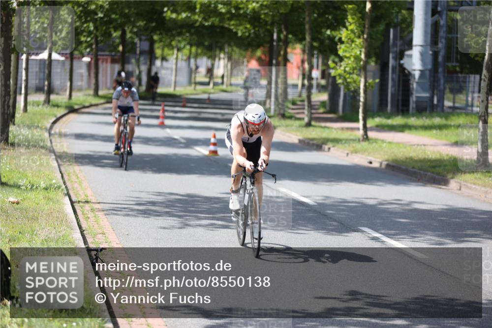 10.08.2025 - GEWOBA Citytriathlon Bremen Yannick Fuchs http://msf.ph/oto/8550138 10.08.2025 14:12:25 Radfahren 10, 27, 33, 42, 66, 171, 172, 178 meine-sportfotos.de