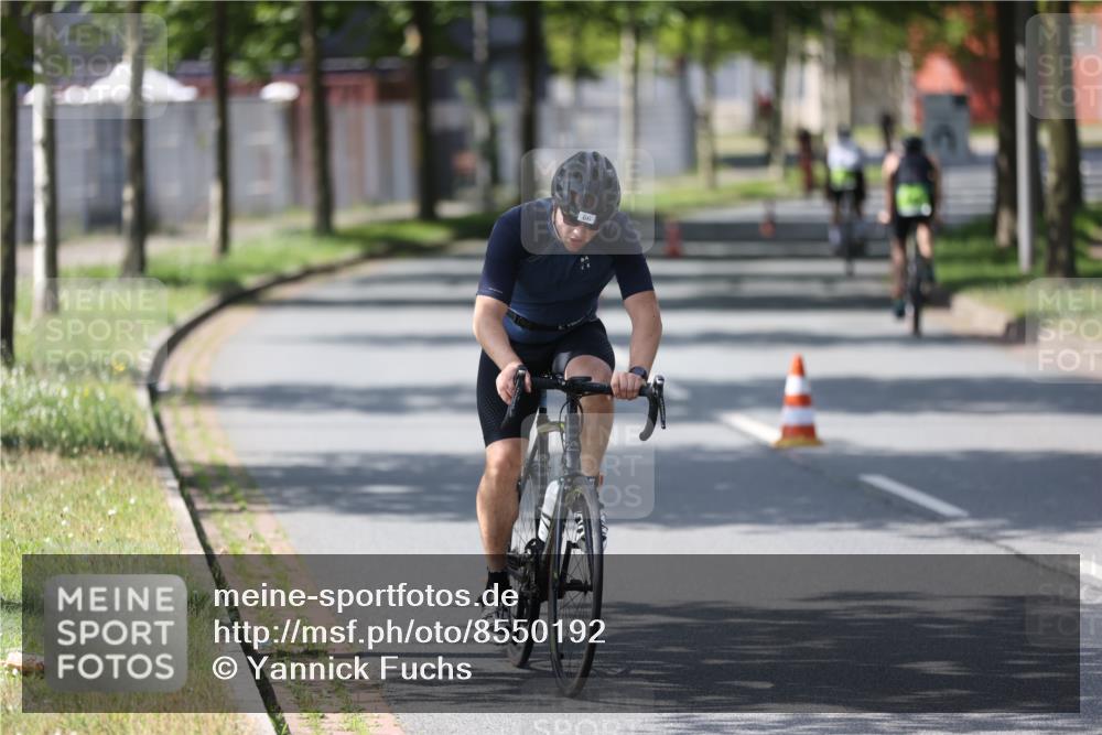 10.08.2025 - GEWOBA Citytriathlon Bremen Yannick Fuchs http://msf.ph/oto/8550192 10.08.2025 14:12:32 Radfahren 10, 33, 42, 66, 155, 171, 178 meine-sportfotos.de
