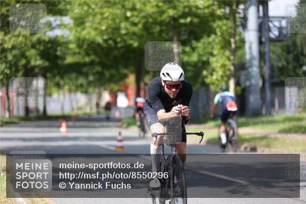 10.08.2025 - GEWOBA Citytriathlon Bremen Yannick Fuchs http://msf.ph/oto/8550296 10.08.2025 12:22:53 Radfahren 603, 634, 658, 690, 714, 729, 926 meine-sportfotos.de