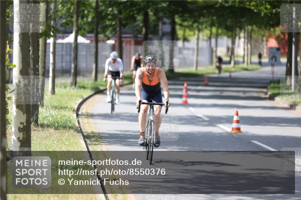 10.08.2025 - GEWOBA Citytriathlon Bremen Yannick Fuchs http://msf.ph/oto/8550376 10.08.2025 14:13:25 Radfahren 14, 26, 104, 107, 175 meine-sportfotos.de