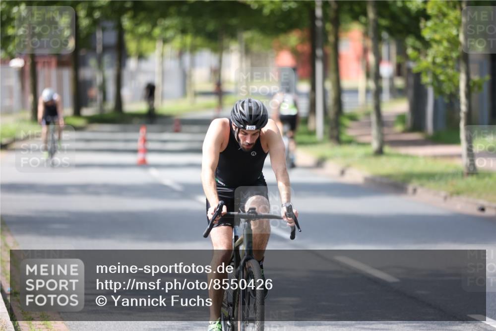 10.08.2025 - GEWOBA Citytriathlon Bremen Yannick Fuchs http://msf.ph/oto/8550426 10.08.2025 14:13:31 Radfahren 14, 26, 44, 104, 112, 175 meine-sportfotos.de