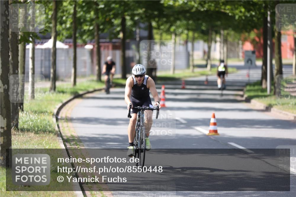 10.08.2025 - GEWOBA Citytriathlon Bremen Yannick Fuchs http://msf.ph/oto/8550448 10.08.2025 14:13:34 Radfahren 14, 26, 44, 104, 112, 175 meine-sportfotos.de