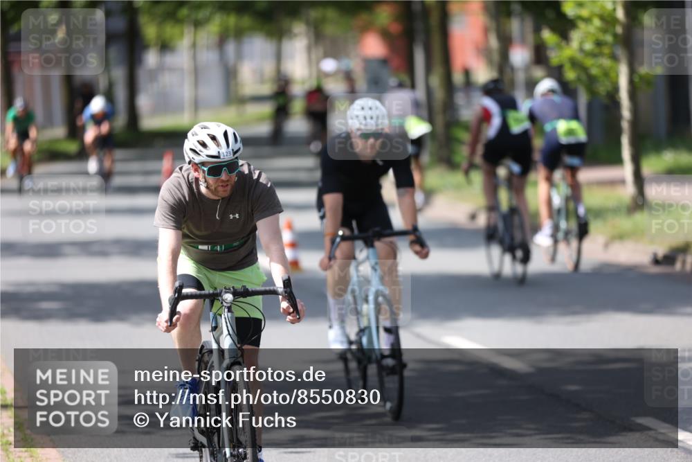 10.08.2025 - GEWOBA Citytriathlon Bremen Yannick Fuchs http://msf.ph/oto/8550830 10.08.2025 14:15:35 Radfahren 54, 72, 74, 97, 98, 118, 123, 187 meine-sportfotos.de