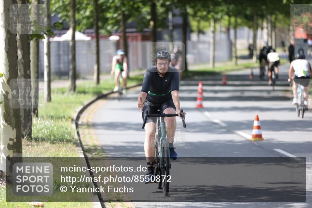 10.08.2025 - GEWOBA Citytriathlon Bremen Yannick Fuchs http://msf.ph/oto/8550872 10.08.2025 14:15:42 Radfahren 72, 74, 98, 118, 123, 187 meine-sportfotos.de