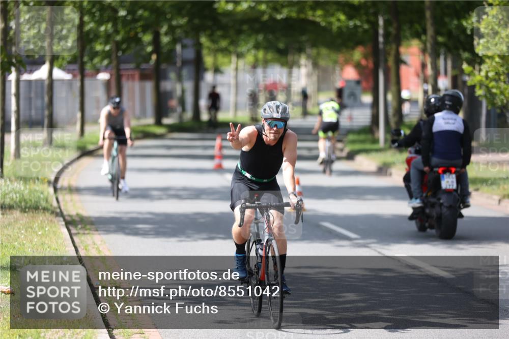 10.08.2025 - GEWOBA Citytriathlon Bremen Yannick Fuchs http://msf.ph/oto/8551042 10.08.2025 14:16:19 Radfahren 2, 23, 24, 31, 38, 48, 57, 62, 63, 65, 121, 144 meine-sportfotos.de