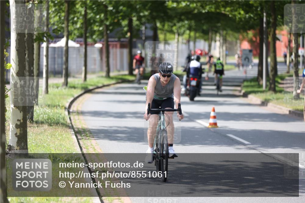 10.08.2025 - GEWOBA Citytriathlon Bremen Yannick Fuchs http://msf.ph/oto/8551061 10.08.2025 14:16:21 Radfahren 2, 23, 31, 38, 48, 57, 62, 63, 64, 65, 121, 144, 152, 173 meine-sportfotos.de