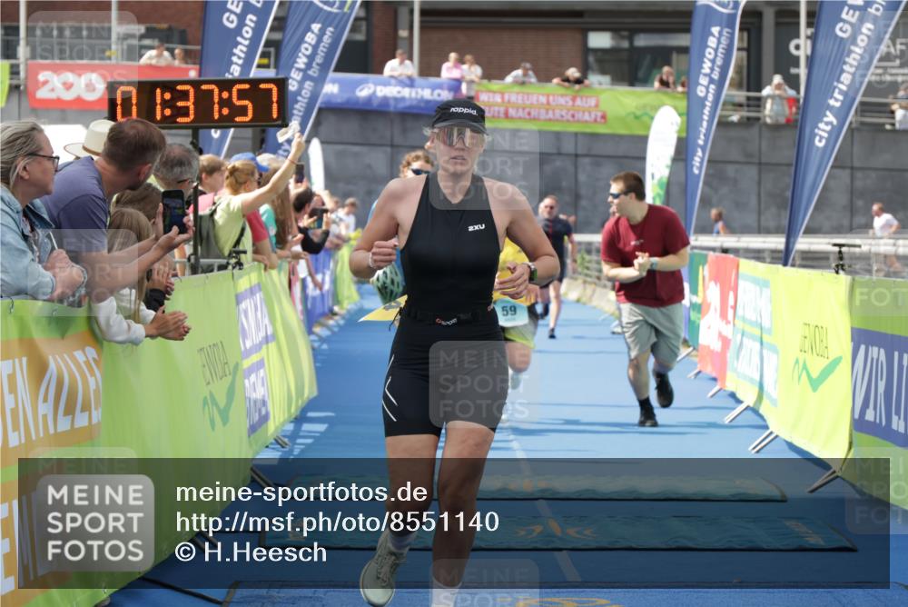 10.08.2025 - GEWOBA Citytriathlon Bremen H.Heesch http://msf.ph/oto/8551140 10.08.2025 11:41:38 Ziel 59, 444 meine-sportfotos.de