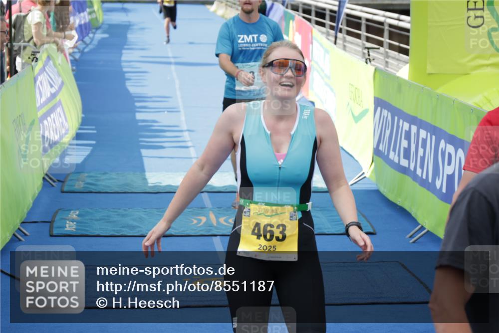 10.08.2025 - GEWOBA Citytriathlon Bremen H.Heesch http://msf.ph/oto/8551187 10.08.2025 11:42:53 Ziel 53, 139, 355, 463 meine-sportfotos.de