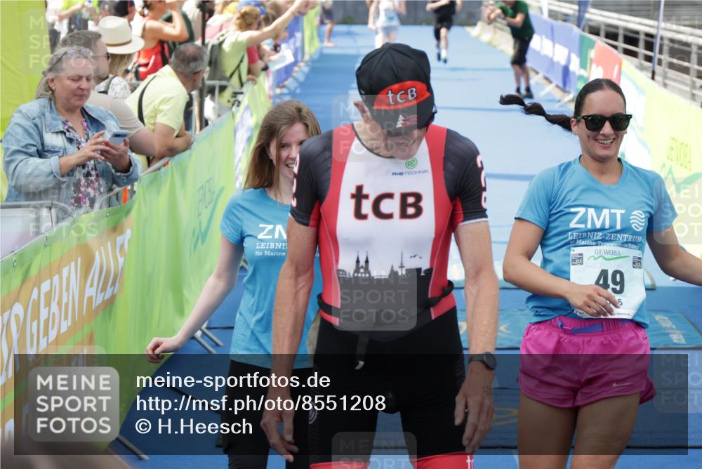 10.08.2025 - GEWOBA Citytriathlon Bremen H.Heesch http://msf.ph/oto/8551208 10.08.2025 11:43:11 Ziel 49, 169, 229, 354, 506 meine-sportfotos.de