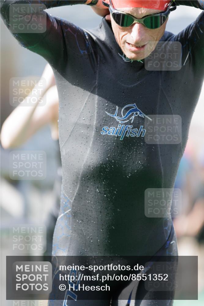 10.08.2025 - GEWOBA Citytriathlon Bremen H.Heesch http://msf.ph/oto/8551352 10.08.2025 10:21:33 Schwimmen 373, 381, 400, 409, 417, 461, 491 meine-sportfotos.de