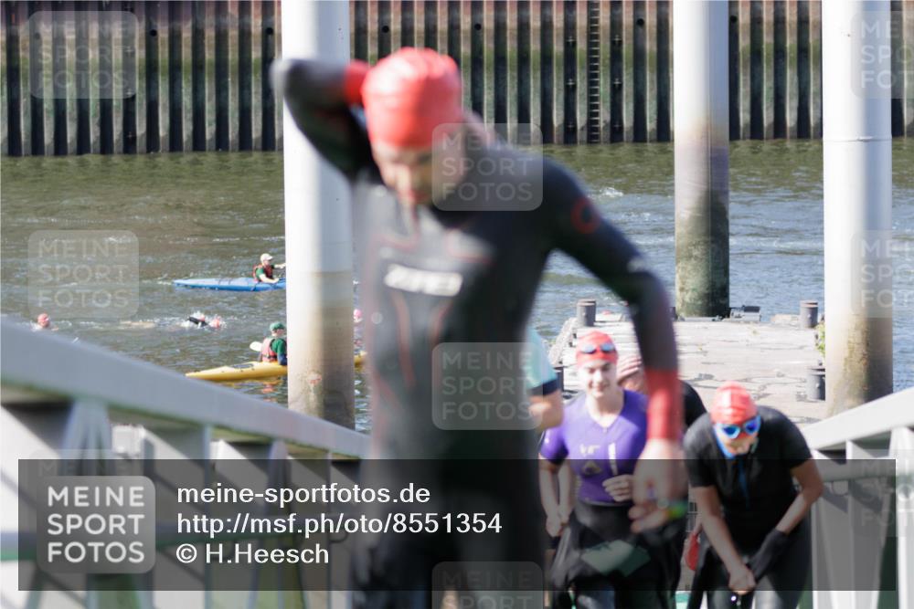 10.08.2025 - GEWOBA Citytriathlon Bremen H.Heesch http://msf.ph/oto/8551354 10.08.2025 10:21:37 Schwimmen 373, 381, 400, 409, 417, 461, 491, 512 meine-sportfotos.de