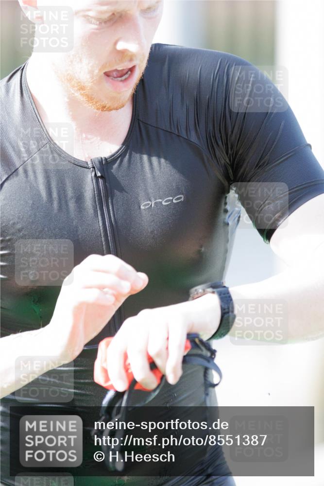 10.08.2025 - GEWOBA Citytriathlon Bremen H.Heesch http://msf.ph/oto/8551387 10.08.2025 10:22:05 Schwimmen 356, 358, 379, 393, 413, 419, 444 meine-sportfotos.de