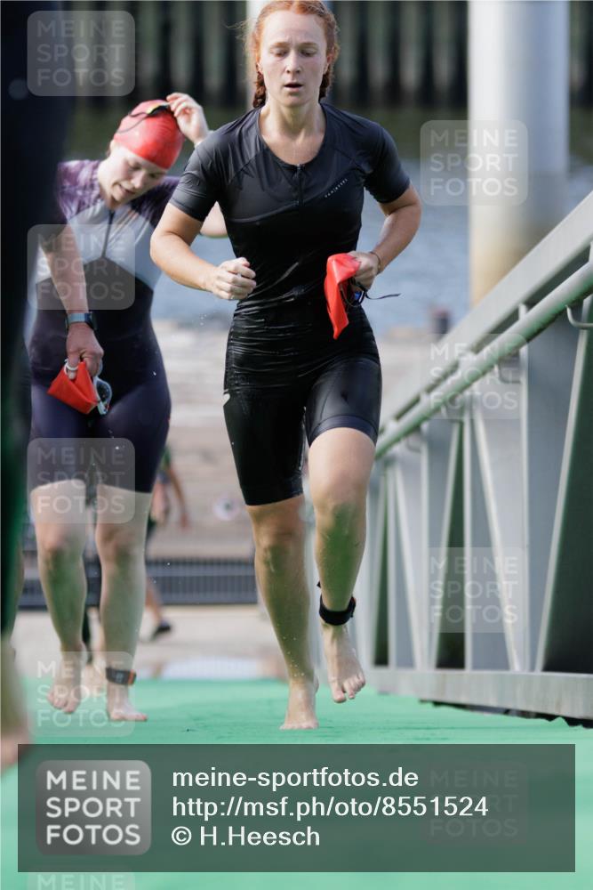 10.08.2025 - GEWOBA Citytriathlon Bremen H.Heesch http://msf.ph/oto/8551524 10.08.2025 10:23:34 Schwimmen 452, 455, 481, 482, 506 meine-sportfotos.de