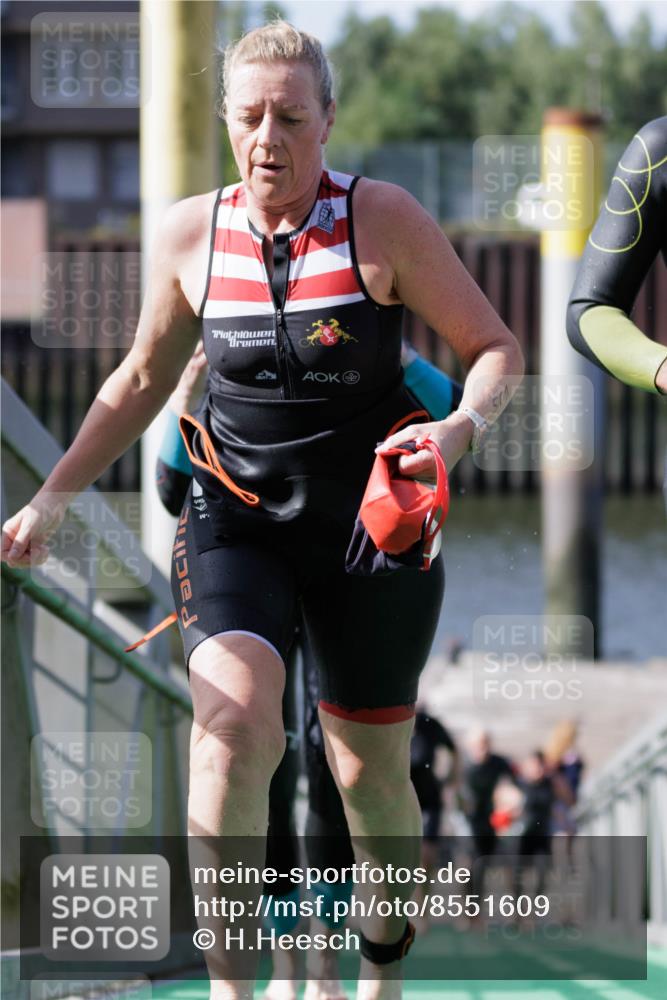 10.08.2025 - GEWOBA Citytriathlon Bremen H.Heesch http://msf.ph/oto/8551609 10.08.2025 10:24:14 Schwimmen 127, 239, 245, 435, 440, 463, 485, 496, 501 meine-sportfotos.de