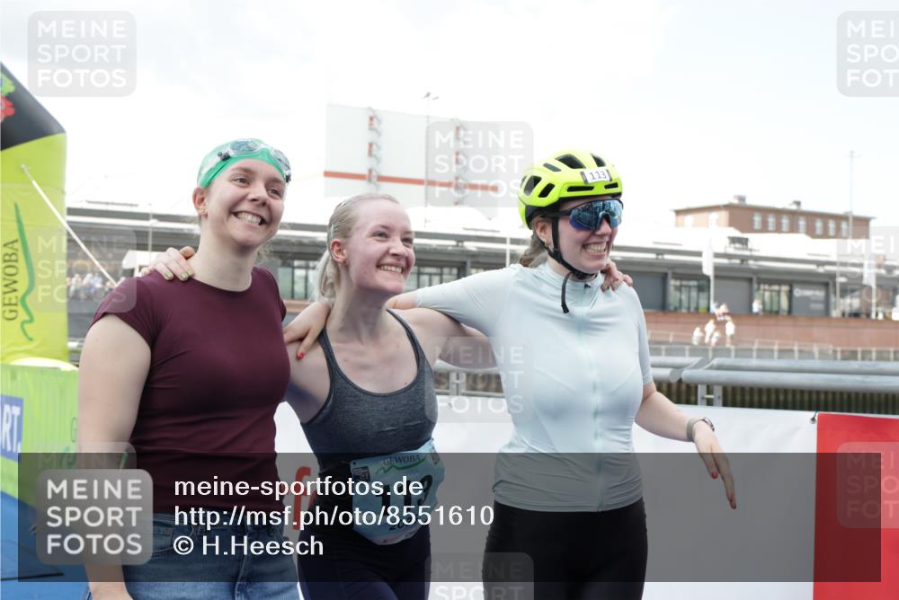 10.08.2025 - GEWOBA Citytriathlon Bremen H.Heesch http://msf.ph/oto/8551610 10.08.2025 11:47:14 Ziel  meine-sportfotos.de