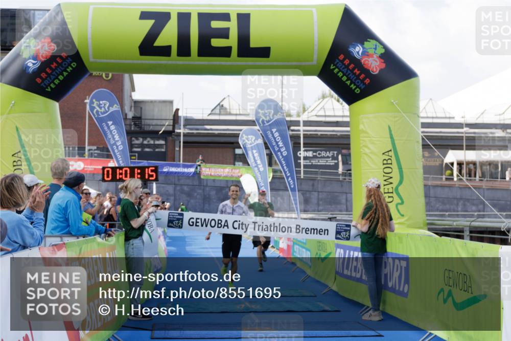 10.08.2025 - GEWOBA Citytriathlon Bremen H.Heesch http://msf.ph/oto/8551695 10.08.2025 11:04:57 Ziel 375 meine-sportfotos.de