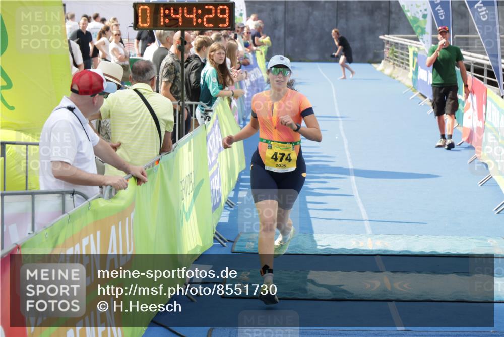 10.08.2025 - GEWOBA Citytriathlon Bremen H.Heesch http://msf.ph/oto/8551730 10.08.2025 11:48:11 Ziel 474 meine-sportfotos.de