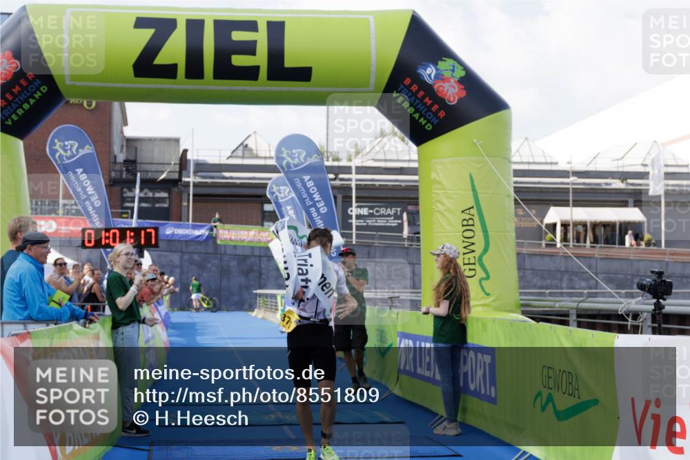 10.08.2025 - GEWOBA Citytriathlon Bremen H.Heesch http://msf.ph/oto/8551809 10.08.2025 11:04:59 Ziel 375 meine-sportfotos.de