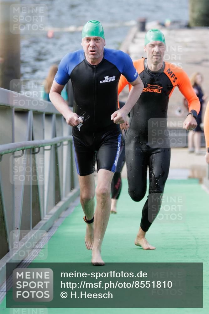 10.08.2025 - GEWOBA Citytriathlon Bremen H.Heesch http://msf.ph/oto/8551810 10.08.2025 10:25:53 Schwimmen 71, 85, 87, 145, 231 meine-sportfotos.de