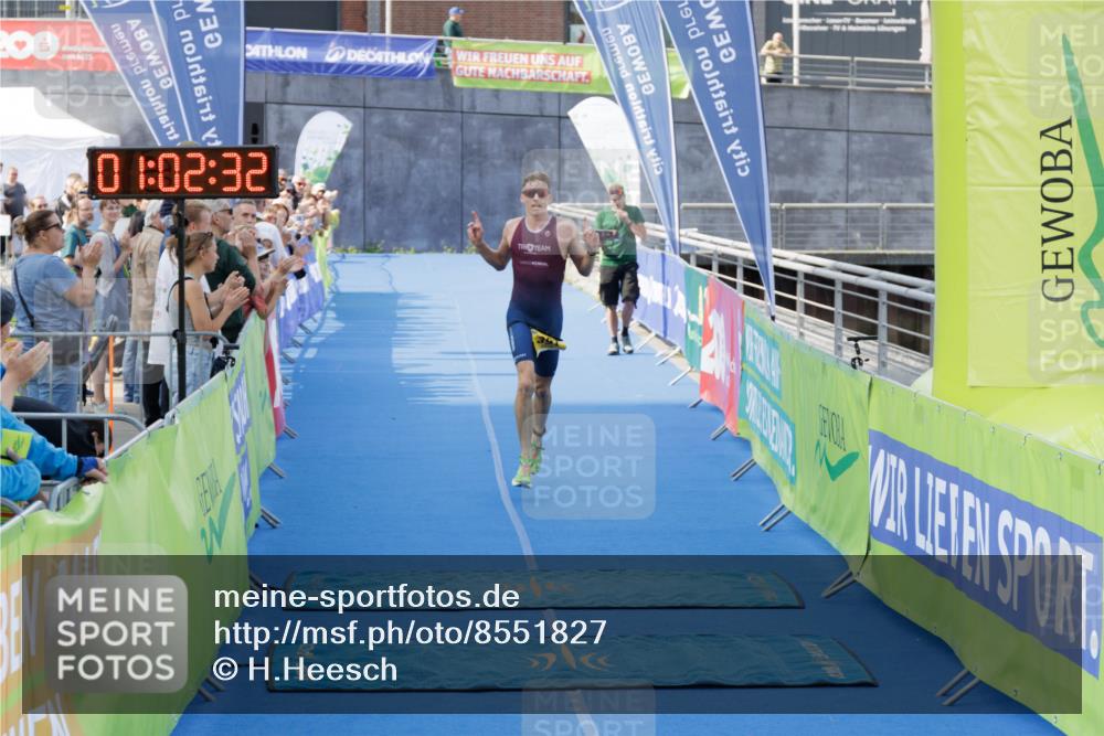 10.08.2025 - GEWOBA Citytriathlon Bremen H.Heesch http://msf.ph/oto/8551827 10.08.2025 11:06:14 Ziel 391 meine-sportfotos.de