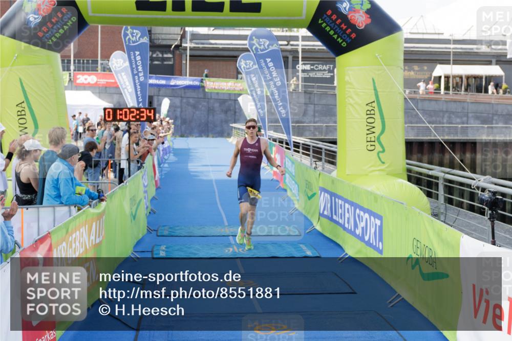 10.08.2025 - GEWOBA Citytriathlon Bremen H.Heesch http://msf.ph/oto/8551881 10.08.2025 11:06:15 Ziel 391 meine-sportfotos.de