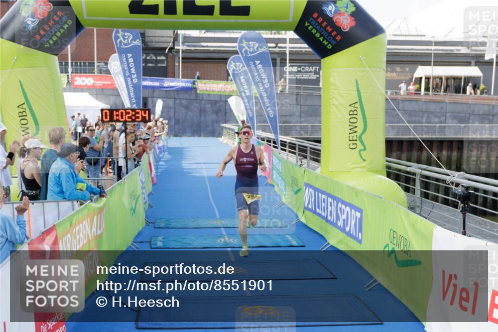 10.08.2025 - GEWOBA Citytriathlon Bremen H.Heesch http://msf.ph/oto/8551901 10.08.2025 11:06:16 Ziel 391 meine-sportfotos.de