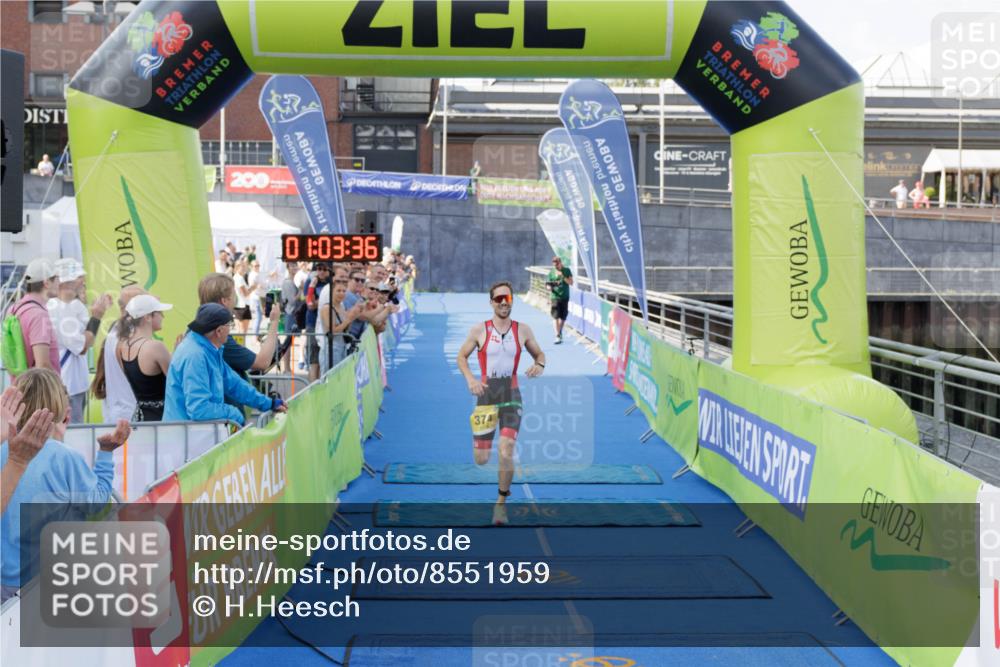 10.08.2025 - GEWOBA Citytriathlon Bremen H.Heesch http://msf.ph/oto/8551959 10.08.2025 11:07:18 Ziel 374 meine-sportfotos.de