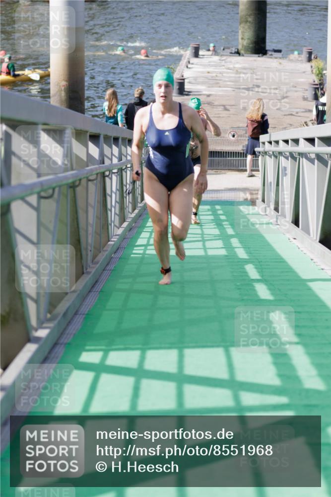 10.08.2025 - GEWOBA Citytriathlon Bremen H.Heesch http://msf.ph/oto/8551968 10.08.2025 10:26:36 Schwimmen 5, 63, 91, 111, 113, 207, 227 meine-sportfotos.de