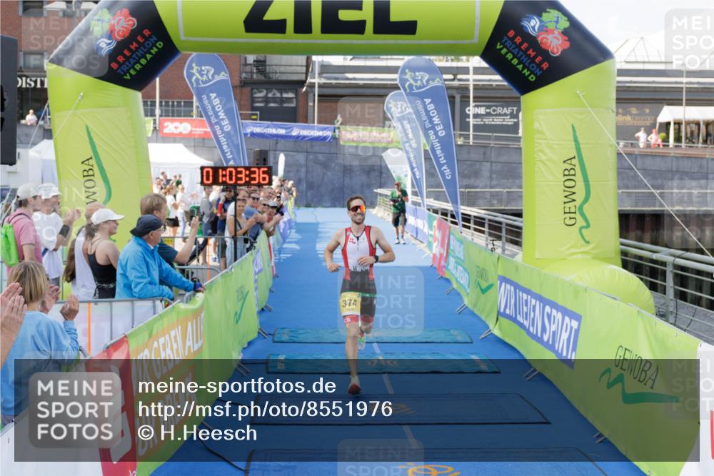 10.08.2025 - GEWOBA Citytriathlon Bremen H.Heesch http://msf.ph/oto/8551976 10.08.2025 11:07:18 Ziel 374 meine-sportfotos.de