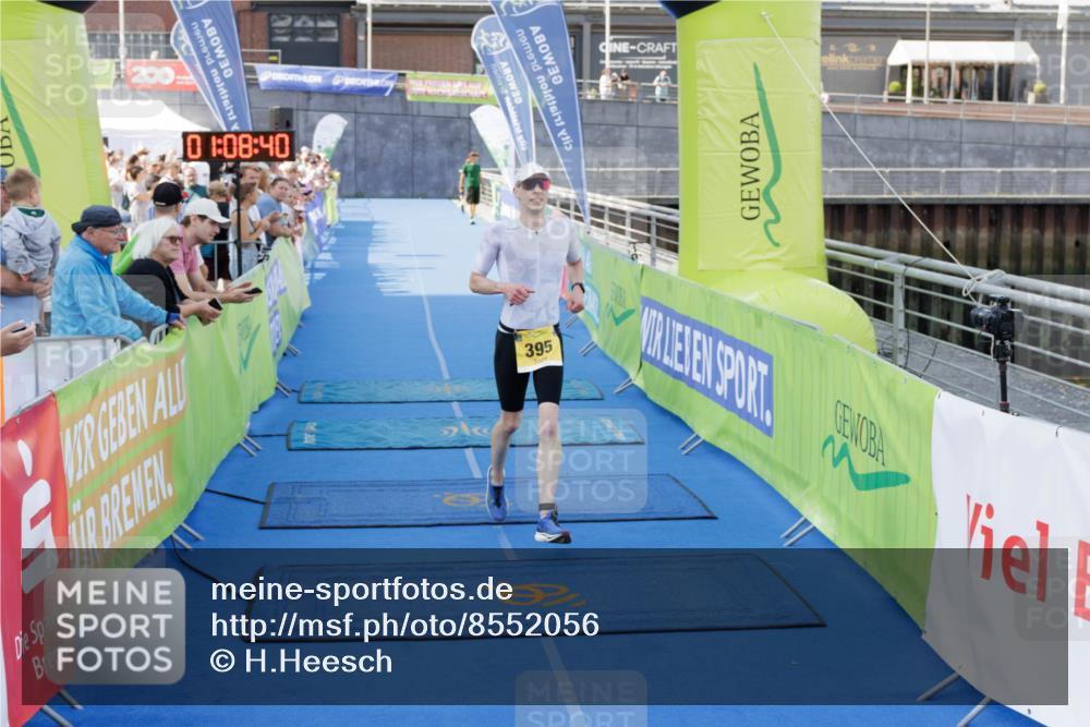 10.08.2025 - GEWOBA Citytriathlon Bremen H.Heesch http://msf.ph/oto/8552056 10.08.2025 11:12:21 Ziel 395 meine-sportfotos.de