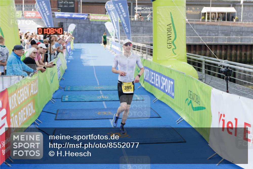 10.08.2025 - GEWOBA Citytriathlon Bremen H.Heesch http://msf.ph/oto/8552077 10.08.2025 11:12:21 Ziel 395 meine-sportfotos.de