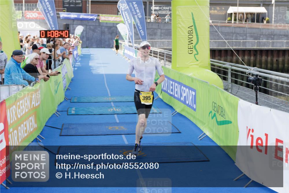 10.08.2025 - GEWOBA Citytriathlon Bremen H.Heesch http://msf.ph/oto/8552080 10.08.2025 11:12:21 Ziel 395 meine-sportfotos.de