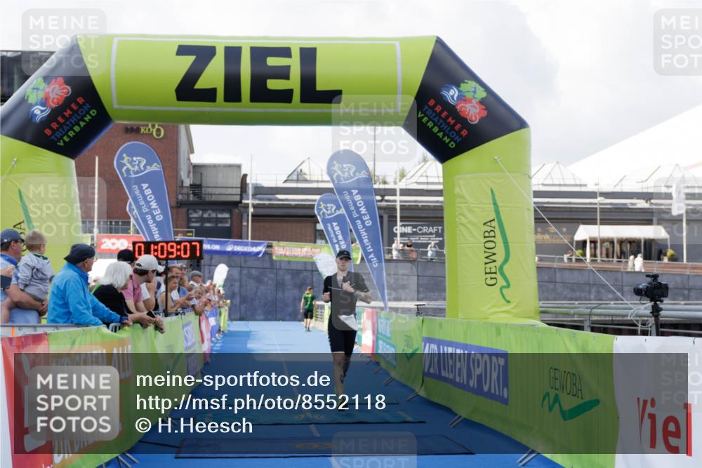 10.08.2025 - GEWOBA Citytriathlon Bremen H.Heesch http://msf.ph/oto/8552118 10.08.2025 11:12:48 Ziel 368 meine-sportfotos.de