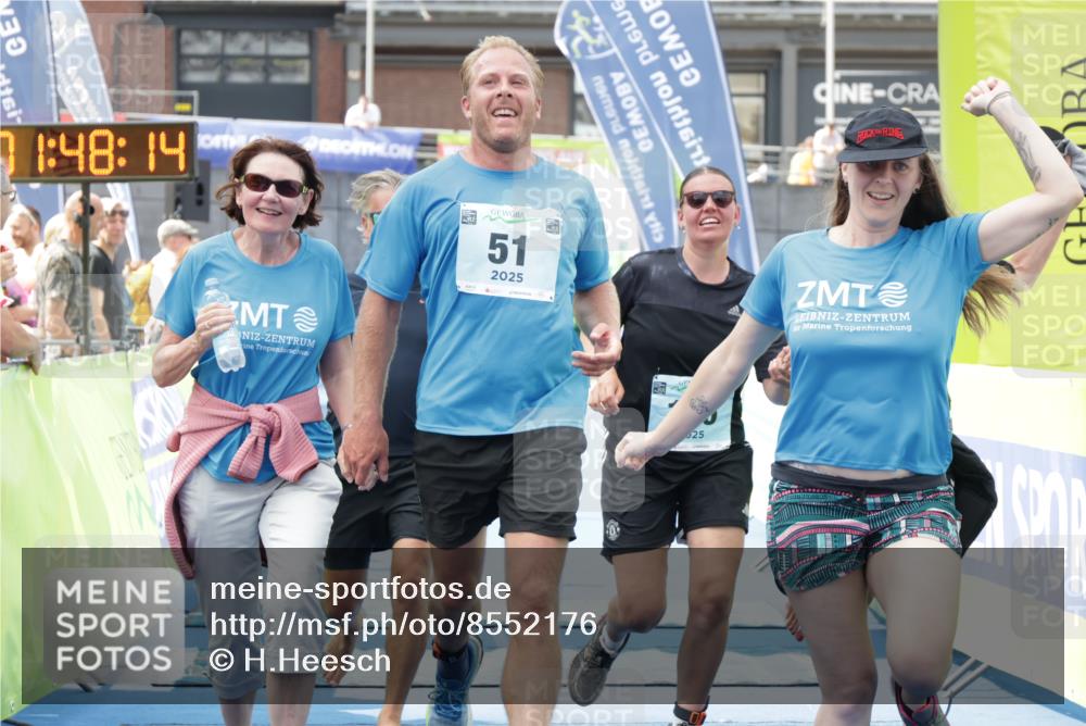 10.08.2025 - GEWOBA Citytriathlon Bremen H.Heesch http://msf.ph/oto/8552176 10.08.2025 11:51:56 Ziel 51, 175 meine-sportfotos.de