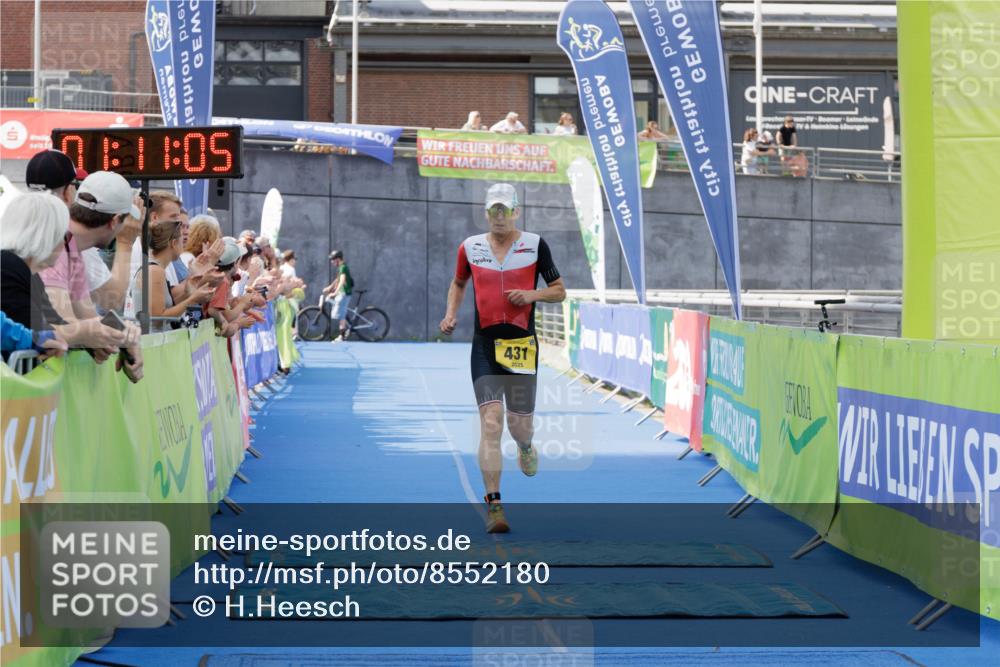 10.08.2025 - GEWOBA Citytriathlon Bremen H.Heesch http://msf.ph/oto/8552180 10.08.2025 11:14:46 Ziel 431 meine-sportfotos.de
