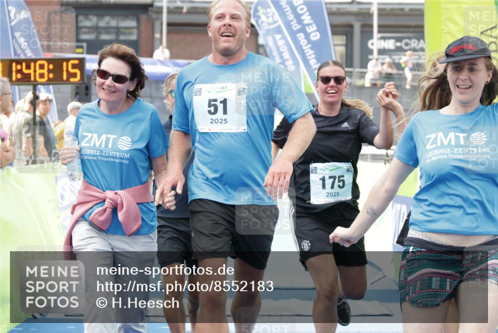 10.08.2025 - GEWOBA Citytriathlon Bremen H.Heesch http://msf.ph/oto/8552183 10.08.2025 11:51:56 Ziel 51, 175 meine-sportfotos.de