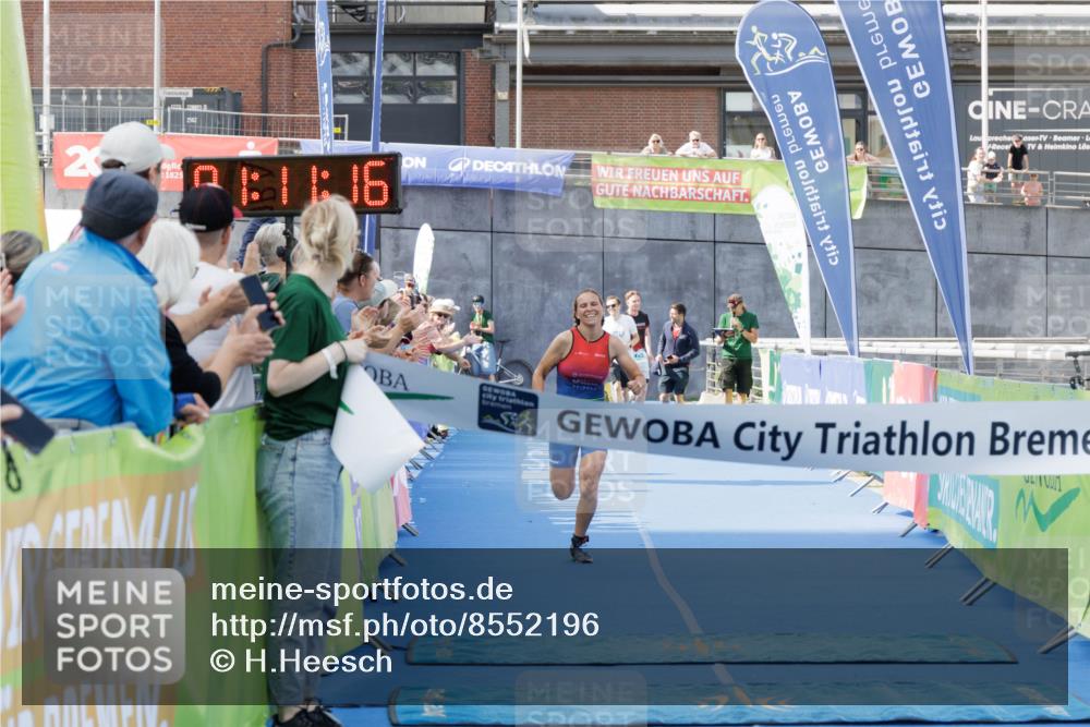 10.08.2025 - GEWOBA Citytriathlon Bremen H.Heesch http://msf.ph/oto/8552196 10.08.2025 11:14:57 Ziel 431, 487 meine-sportfotos.de